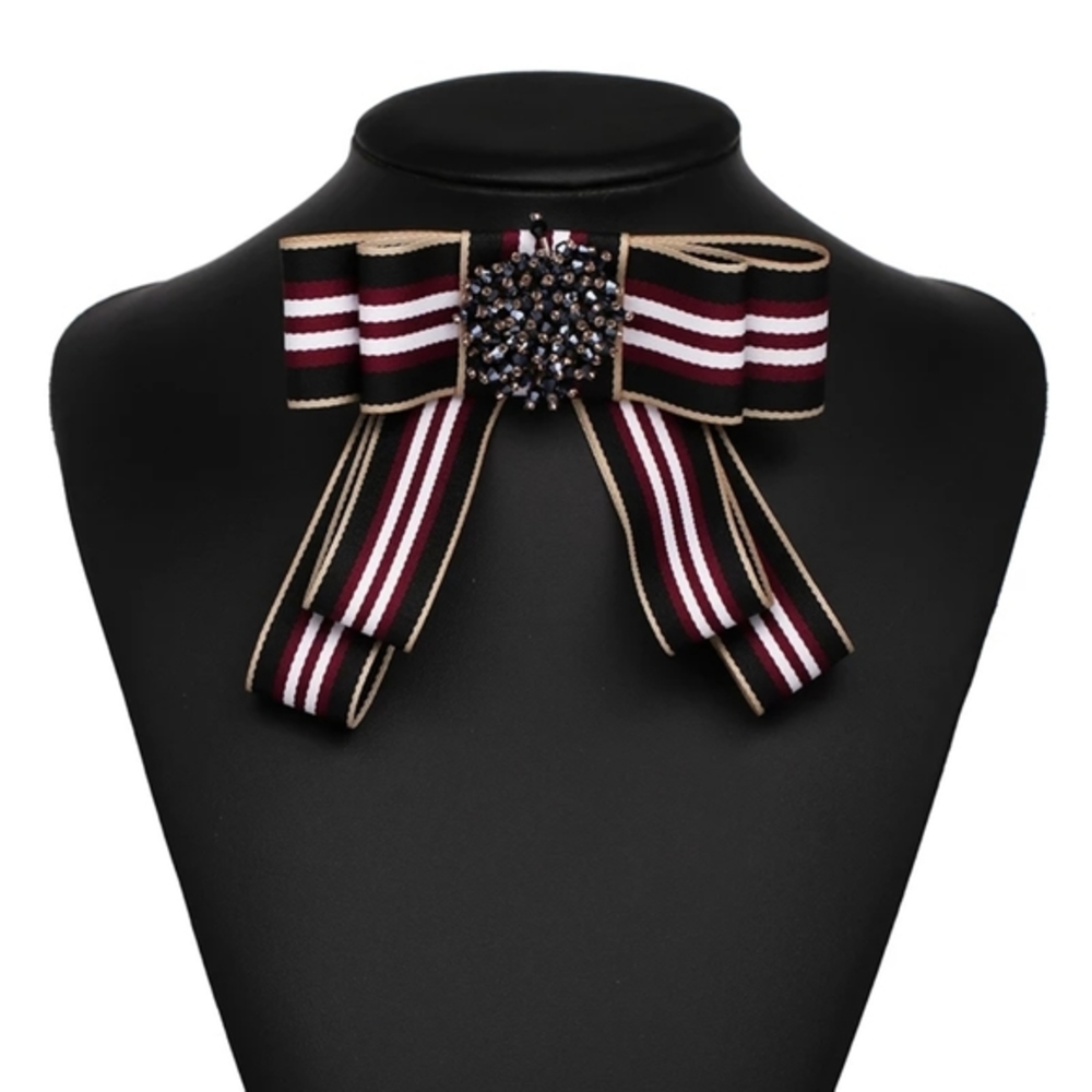 Amelia beaded brooch